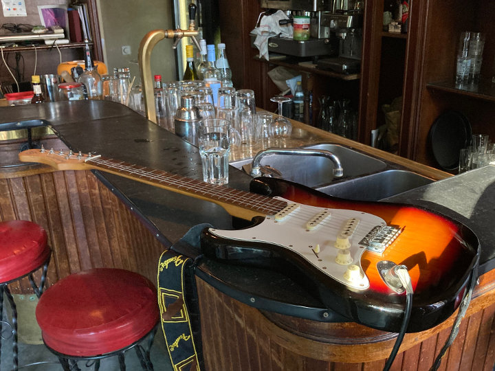 The Jimi changed owners after a gig in Berlin's MÜLLER bar.